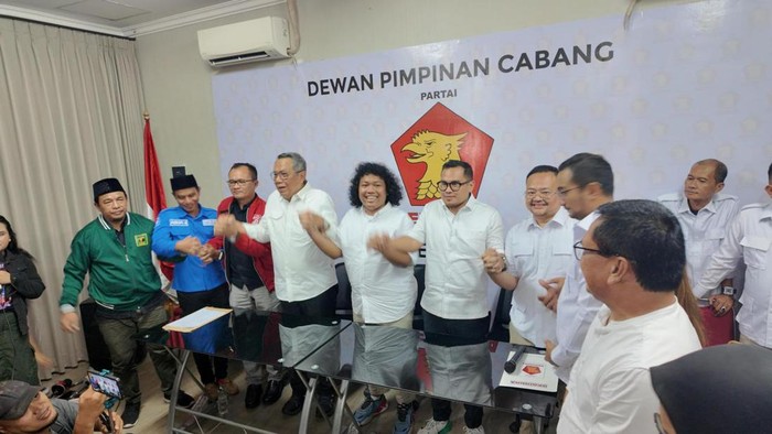 Gerindra yang sebelumnya mengusung Riza dan Marshel Widianto, kini mengalihkan dukungannya kepada pertahana Benyamin Davnie-Pilar Saga. (Foto: Dok. Istimewa)