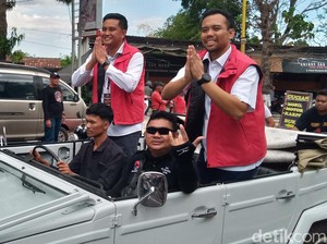 Paslon Hamenang-Benny Daftar Pilkada Klaten Naik VW Putih Diantar Sri Mulyani