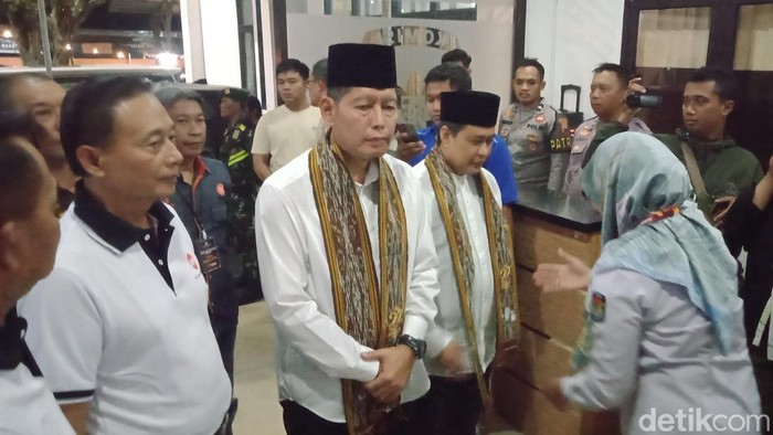 Irjen Pol (purn) Herry Wibowo dan Wahyu Adi Darmawan mendaftar ke KPU Klaten, Kamis (29/8/2024).