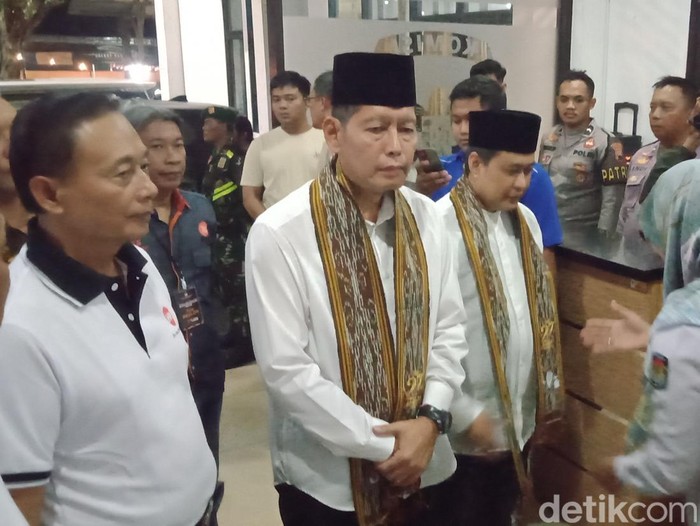 Irjen Pol (purn) Herry Wibowo dan Wahyu Adi Darmawan mendaftar ke KPU Klaten, Kamis (29/8/2024).