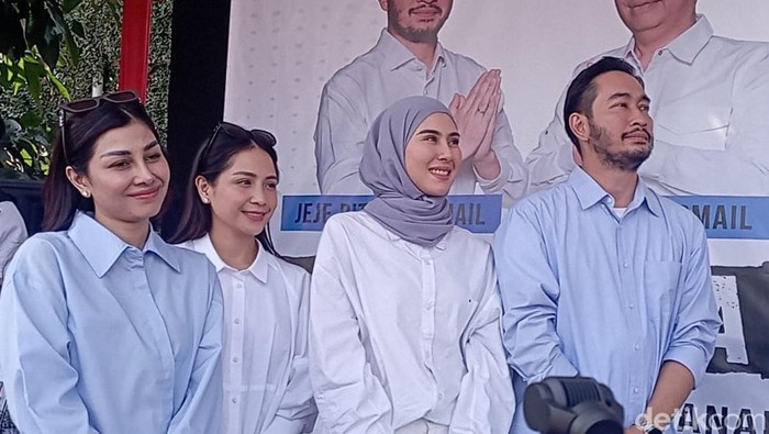 Jeje Govinda dan Asep  Ismail daftar ke KPU Bandung Barat.
