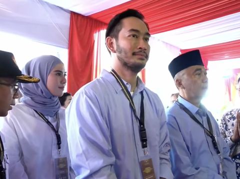 Jeje Ritchie Ismail resmi mendaftar sebagai calon Bupati dengan calon Wakil Bupati bandung Barat, Asep Ismail.