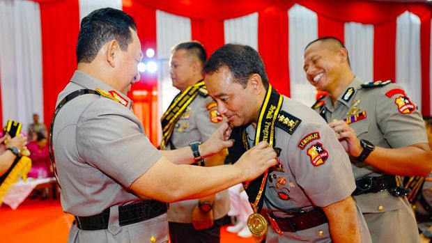 Kapolri Hadiri penutupan pendidikan Sespimti Dikreg ke-33 dan Sespimen Dikreg ke-64