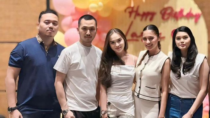 Larassati Kusnandar ultah ke-30