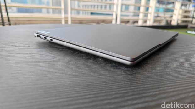 Lenovo Yoga Slim 7i