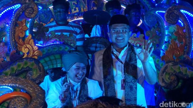 Luluk-Lukman Daftar ke KPU Jatim