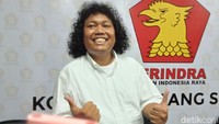 Setelah mendeklarasikan diri bersama Ahmad Riza Patria, keinginan Marshel Widianto jadi calon Wakil Wali Kota Tangsel banyak menuai kontra termasuk dari kalangan sesama komika dan selebritas. Foto: Ahsan/detikHOT