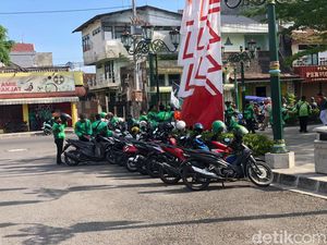 Massa Ojol Geruduk Kantor Gubernur DIY Bubarkan Diri Usai Mediasi dengan Sekda