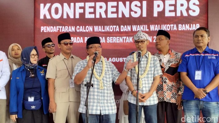 Pasangan Bambang-Danial mendaftar ke KPU Banjar untuk maju di Pilwalkot Banjar 2024