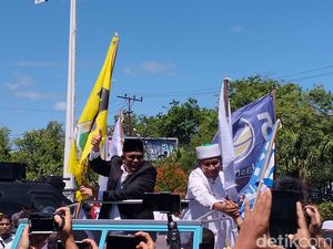 Konvoi Keliling Banda Aceh, Pasangan Bustami-Tu Sop Mendaftar ke KIP