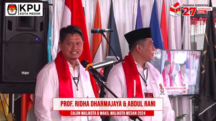 Pasangan Ridha Dharmajaya dan Abdul Rani mendaftar ke KPU Kota Medan