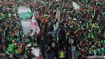 Penampakan Massa Ojol Demo Tuntut Tarif hingga Insentif di Patung Kuda