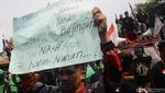 Penampakan Massa Ojol Demo Tuntut Tarif hingga Insentif di Patung Kuda