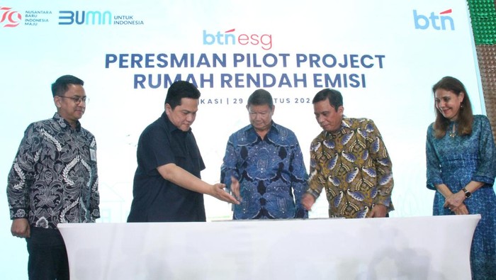 Peresmian Pilot Project Rumah Rendah Emisi.