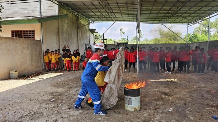 Pertamina bersama Manggala Agni menggelar edukasi dan pelatihan penanggulangan Karhutla