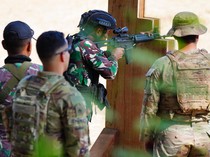 Peserta Latgabma Super Garuda Shield 2024 Pertajam Kemampuan Menembak