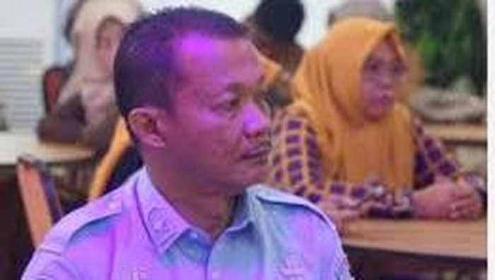 Plh Sekda Sidrap Andi Bahari Parawansa.