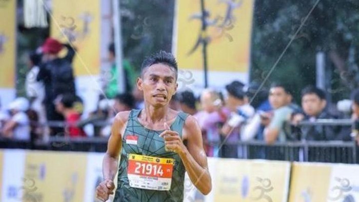 Pratu Laode Syafrudin juara 1 Maybank Marathon 2024 di Bali. Dokumen Istimewa