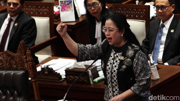 Puan Maharani Pimpin Rapat Paripurna HUT ke-79 DPR