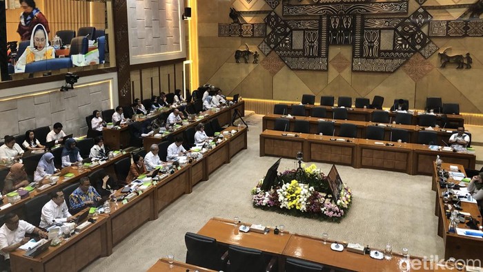 Jam Kerja PPDS Sampai 22 Jam, Menkes Bakal Pasang CCTV Pastikan Nihil Bullying