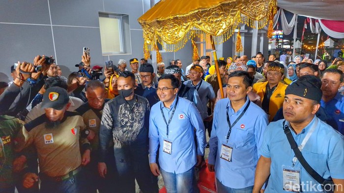 Sahrul-Gun Gun daftar maju Pilbup Bandung 2024..