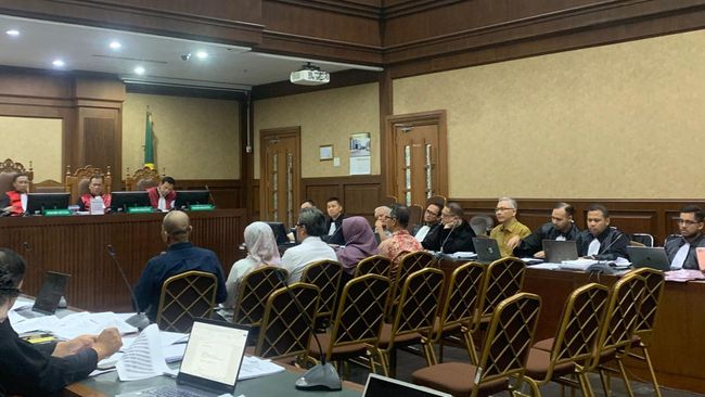 Sidang kasus korupsi pengelolaan timah dengan terdakwa Harvey Moeis.