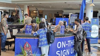 Dengan peserta dari lebih dari 40 negara, BATIC 2024 menjadi sebuah wadah global di mana peserta dapat bertukar kreativitas dan berbagi ide, serta mengikuti diskusi menarik dengan topik seputar industri digital dan telekomunikasi. Foto: Agus Tri Haryanto/detikINET