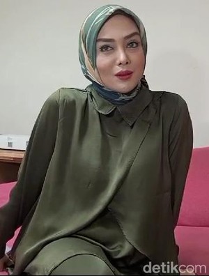 Artis Indonesia Tinggalkan Dunia Hiburan, Pilih Kerja di Luar Negeri demi Nafkah