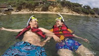 Snorkeling dipantai baron