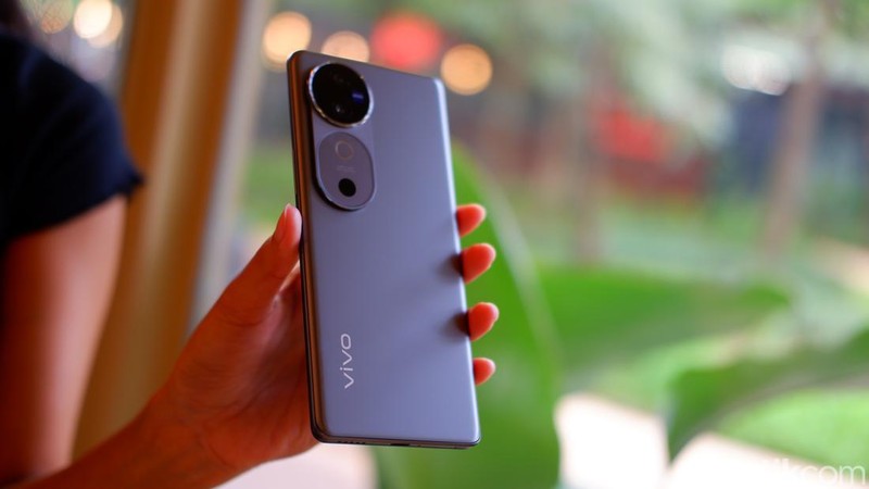 Vivo V40