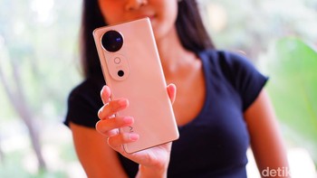 Ini versi Ceramic Peach. Foto: Adi Fida Rahman/detikINET