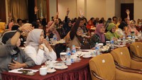 Pelatihan ini bertujuan untuk memberikan edukasi komprehensif tentang pemanfaatan ekosistem digital dalam pengembangan usaha dan mengupayakan pelaku usaha mencapai pasar yang luas.