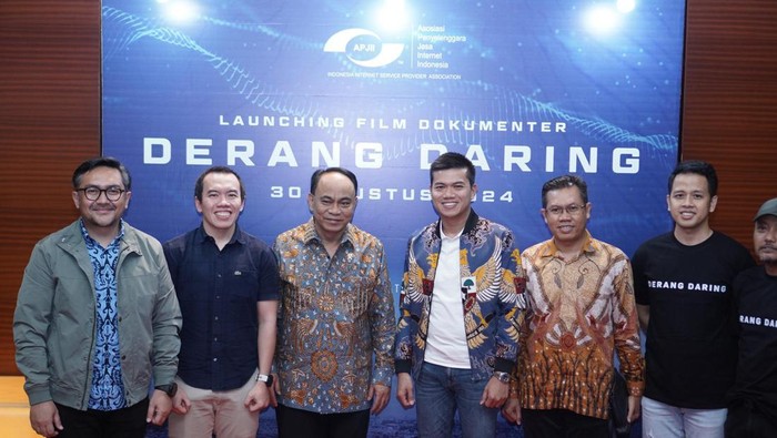 APJII merilis film dokumenter Derang Daring, tujuannya untuk meningkatkan kesadaran publik tentang peranan internet dalam sehari-hari.