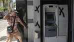 Banyak Bank Lebanon Dihancurkan Nasabah Imbas Krisis Ekonomi