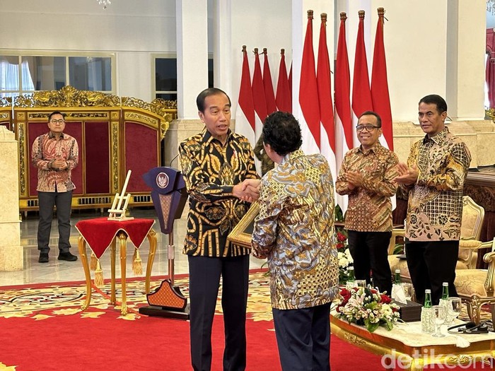 Jokowi Terima Penghargaan Agricola Medal dari FAO
