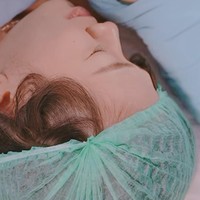 Putra pertama Shanju dan Jonathan Christie itu diberi nama Leander Jayden Christie. “Puji dan syukur hanya bagi-Mu Tuhan, terima kasih atas kepercayaan baru yang Engkau berikan dengan kelahiran anak pertama kami yg bernama ‘Leander JAyden Christie’,” tulis keterangan dalam salah satu unggahannya. Foto: Instagram/@jonathanchristieofficial