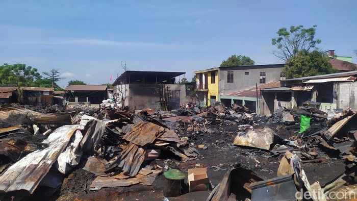 Kebakaran hanguskan 20 rumah di kawasan TPA Tamangapa, Antang, Makassar. LM Mashudi/detikSulsel