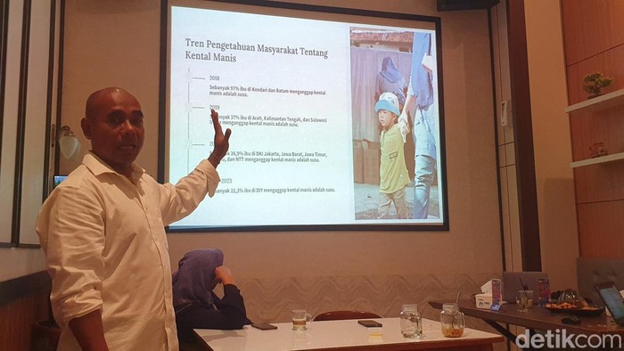 Ketua Harian YAICI Arif Hidayat saat memaparkan kondisi stunting di Palembang.