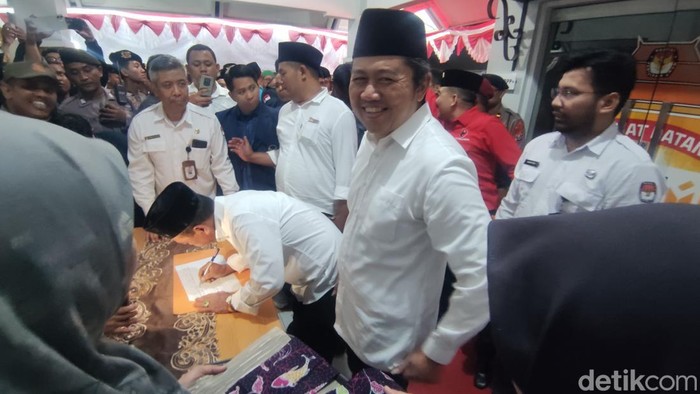 Mas Iin-Edy daftar ke KPU Sidoarjo