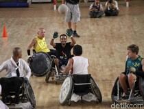 Kedubes Australia Ajak Mahasiswa UNJ Main Bareng Rugby Kursi Roda