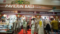 Dewan Kerajinan Nasional (Dekranas) kembali menggelar pameran Kriyanusa 2024 dengan tema Perajin Muda Lestarikan Warisan Budaya di Jakarta Convention Center (JCC).