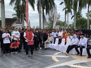 Molen-Hakim Daftar ke KPU Pangkalpinang, Lawan Kotak Kosong