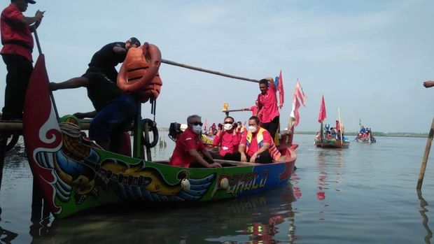 Pantai Mangunharjo Semarang