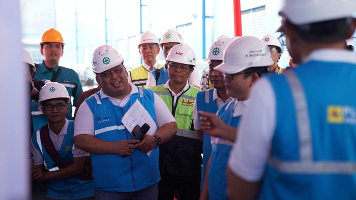 Pembangkit Listrik Tenaga Gas dan Uap (PLTGU) Tambak Lorok Blok 3 di Semarang, Jawa Tengah diresmikan, Jum’at (30/8). PLTGU ini akan memasok listrik di area Jawa dan Bali.