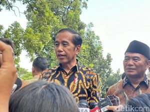 Jokowi Minta KPU Hati-hati Soal Konflik-Politik Identitas di Pilkada 2024
