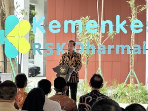 Jokowi Resmikan Gedung Pelayanan Kanker Ibu dan Anak RS Dharmais