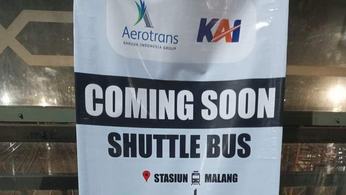 PT KAI Daop 8 Surabaya menghadirkan shuttle bus