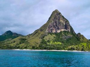 Pulau Cantik Namanya Unik, Ini Dia Pulau Mules di NTT
