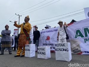 Warga Gugat UU Pilkada ke MK, Minta Ada Kotak Kosong Meski Calon Tak Tunggal