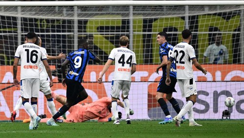 MILAN, ITALY - AUGUST 30: Marcus Thuram of Internazionale scores goal during the Serie match between Inter and Atalanta at Stadio Giuseppe Meazza on August 30, 2024 in Milan, Italy. (Photo by Image Photo Agency/Getty Images)